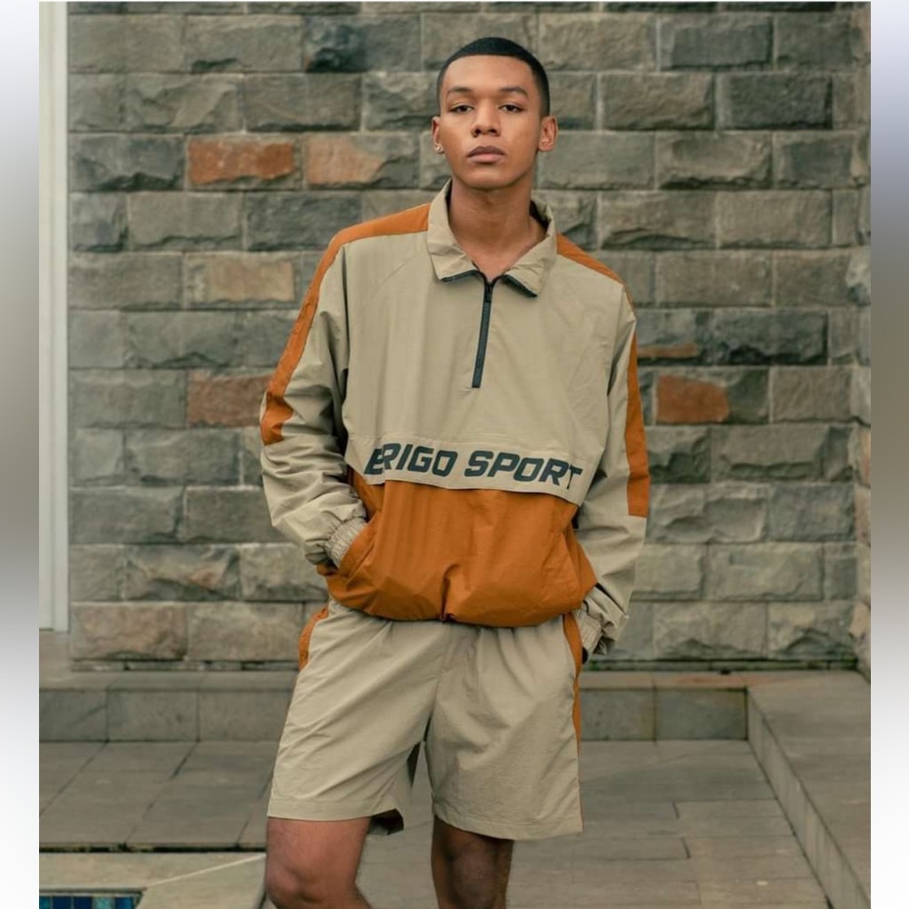 Erigo Pullover and Short Set Size M